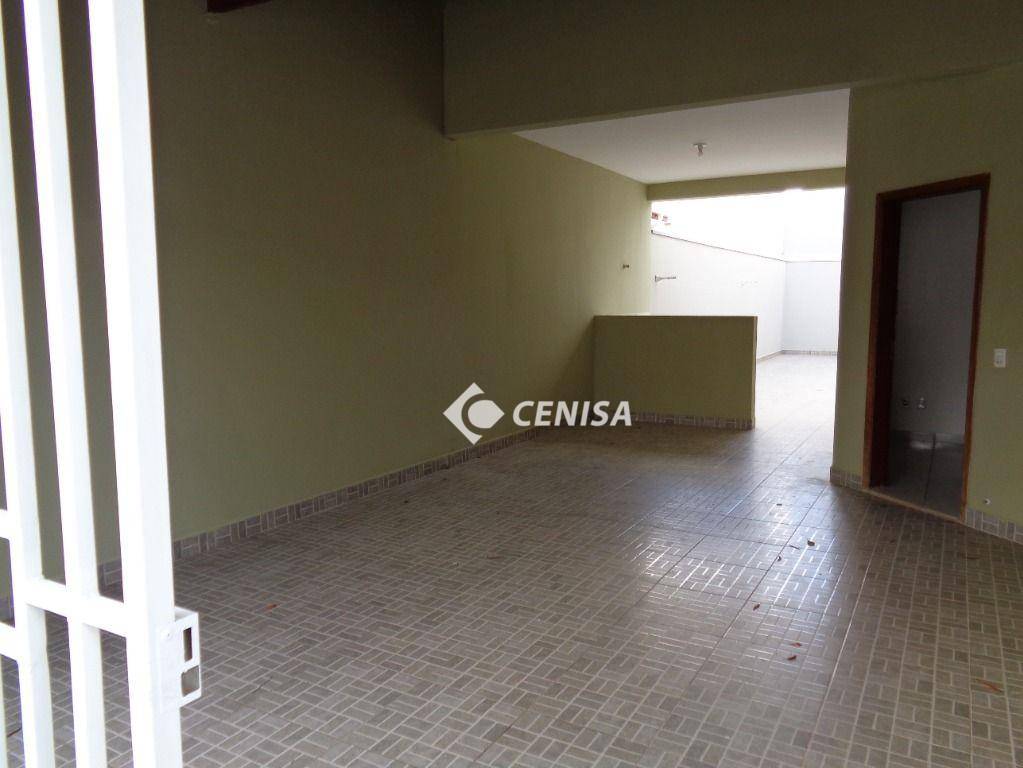 Casa à venda com 3 quartos, 250m² - Foto 3