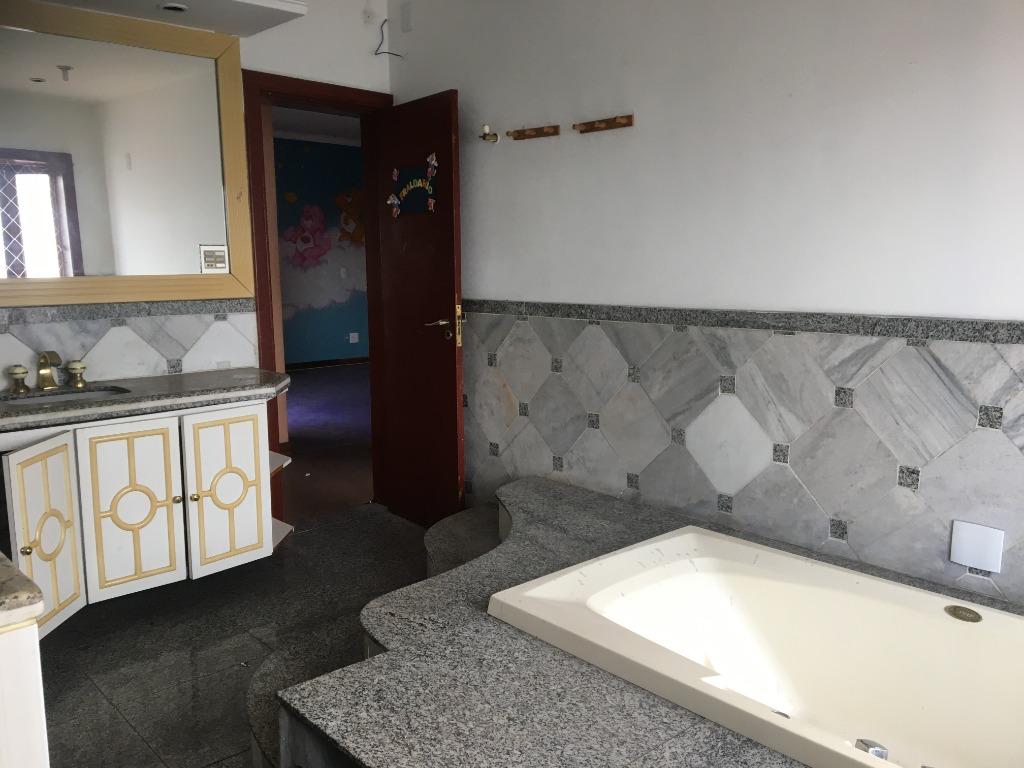 Sobrado à venda e aluguel com 3 quartos, 428m² - Foto 17