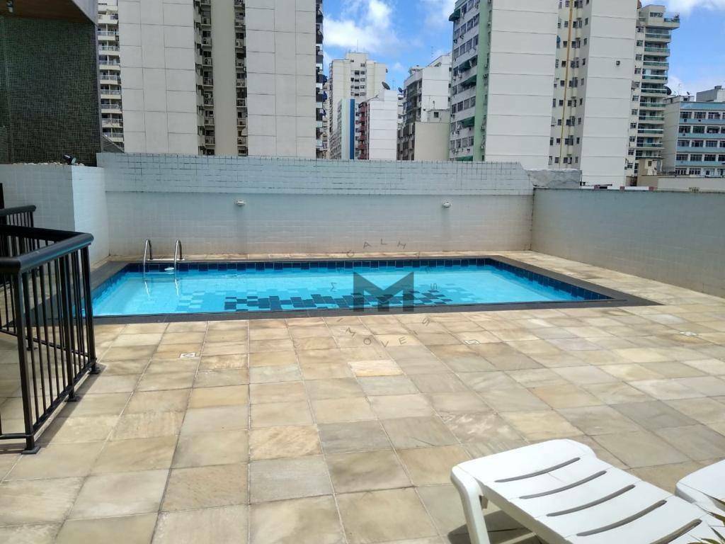 Cobertura à venda com 4 quartos, 440m² - Foto 1