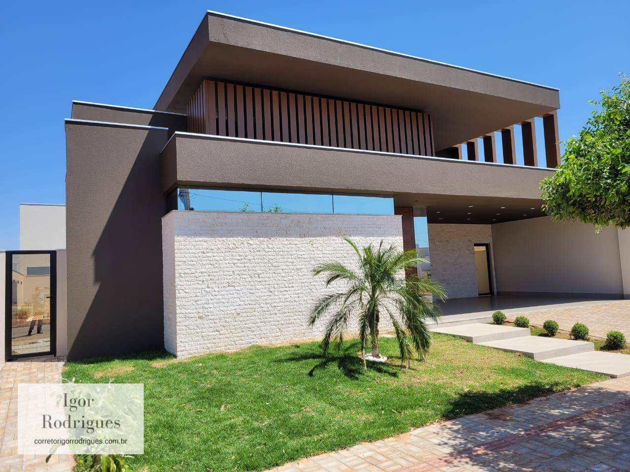 Casa à venda com 4 quartos, 270m² - Foto 2