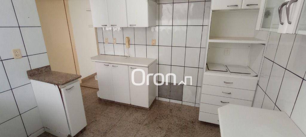 Apartamento à venda com 3 quartos, 123m² - Foto 4