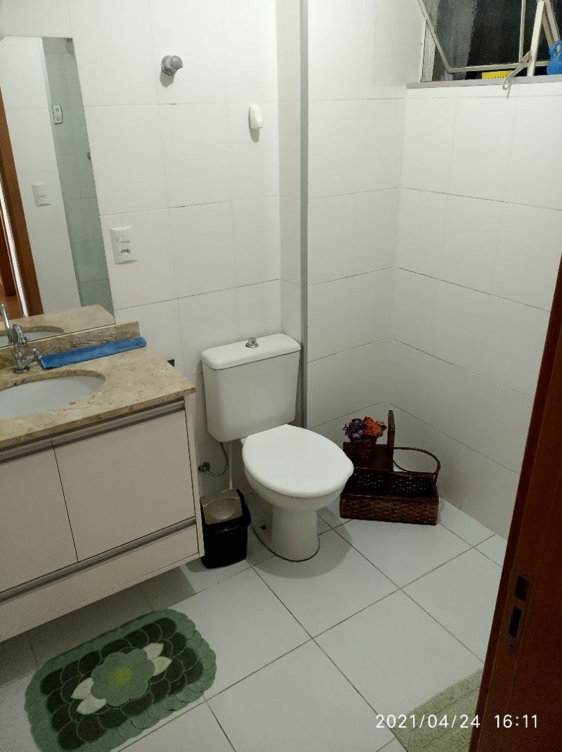 Apartamento à venda com 2 quartos, 70m² - Foto 14