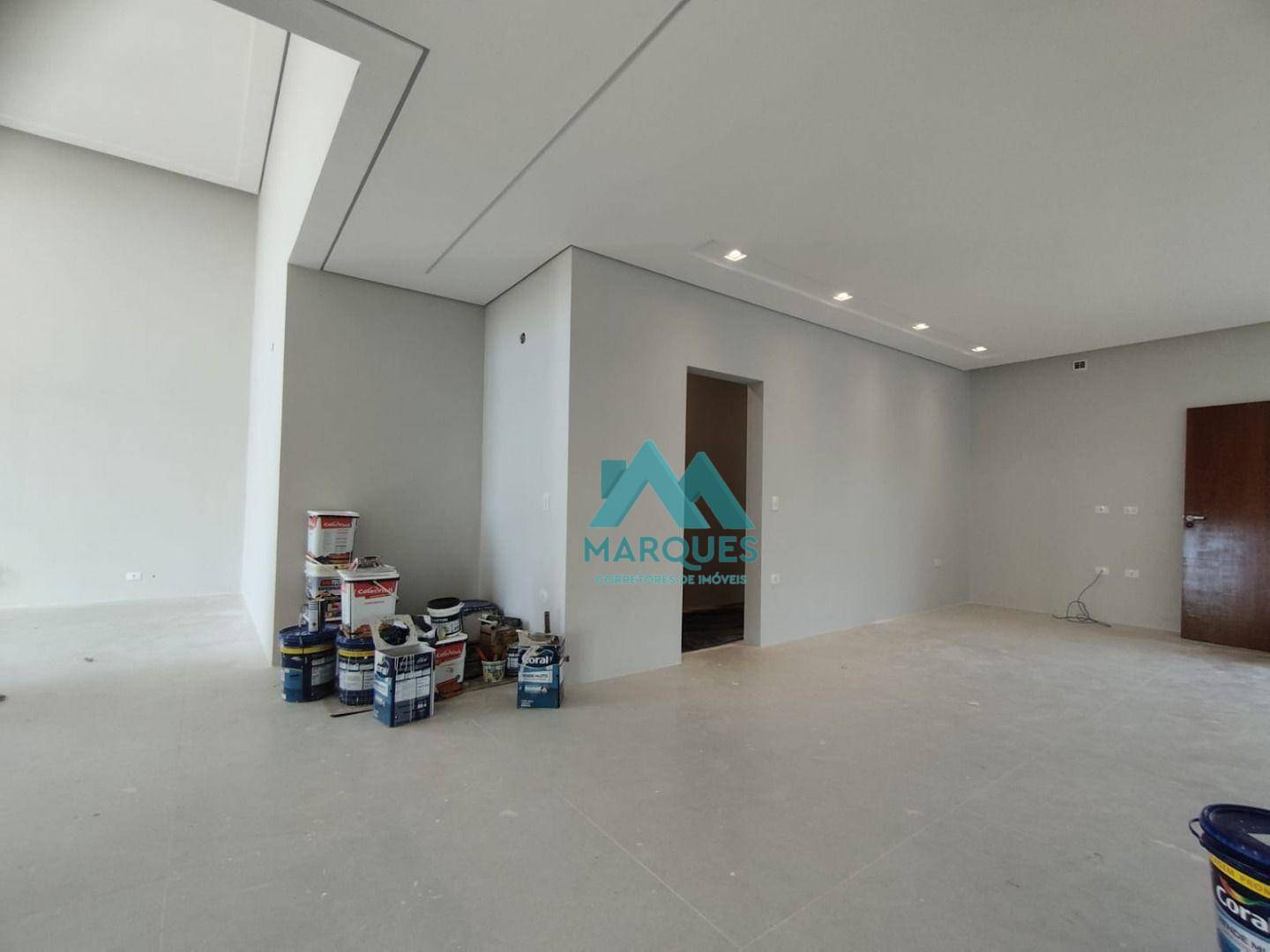 Casa à venda com 3 quartos, 250m² - Foto 15