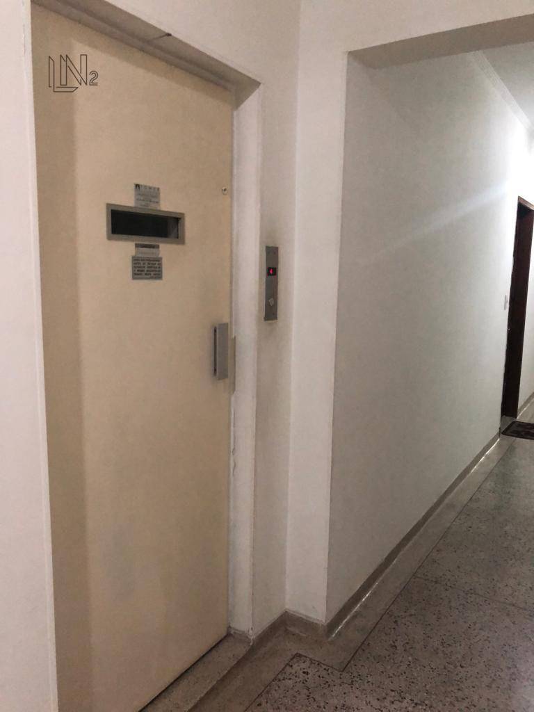 Apartamento à venda e aluguel com 3 quartos, 130m² - Foto 35