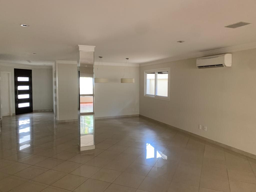 Casa de Condomínio à venda com 4 quartos, 450m² - Foto 3