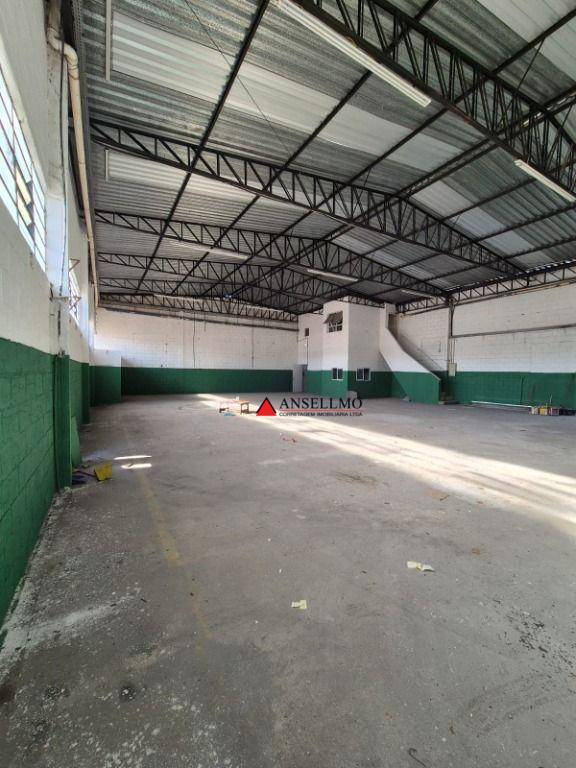 Depósito-Galpão-Armazém para alugar, 541m² - Foto 1