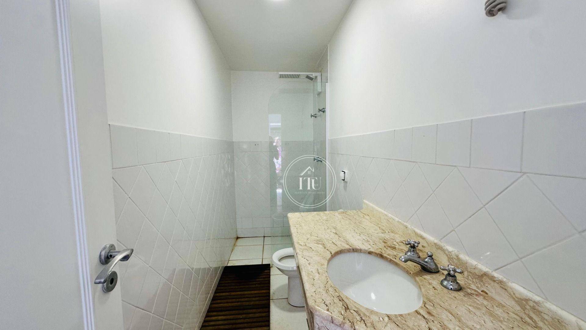 Casa de Condomínio à venda e aluguel com 4 quartos, 658m² - Foto 44