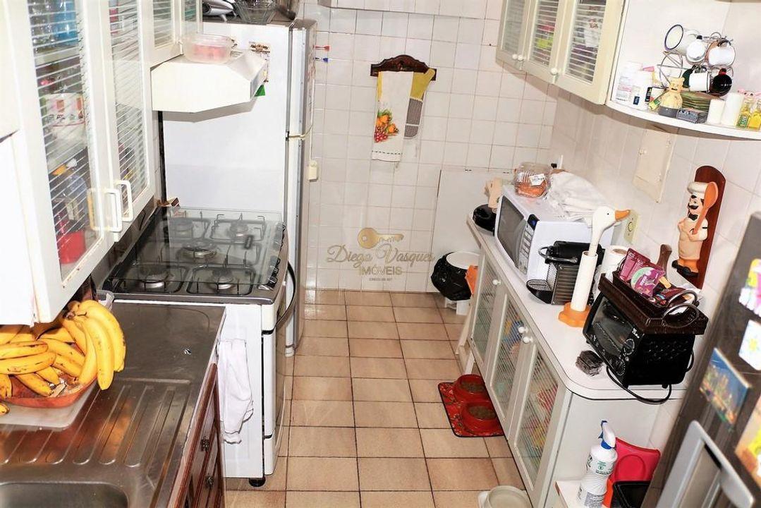 Casa de Condomínio à venda com 5 quartos, 130m² - Foto 25