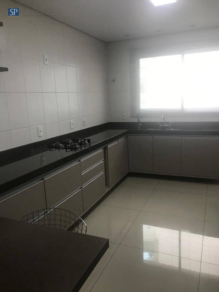 Apartamento à venda com 4 quartos, 188m² - Foto 7