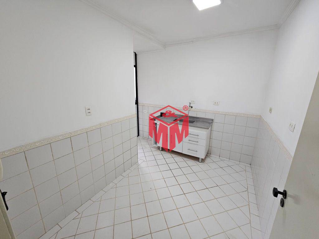 Apartamento para alugar com 3 quartos, 75m² - Foto 16