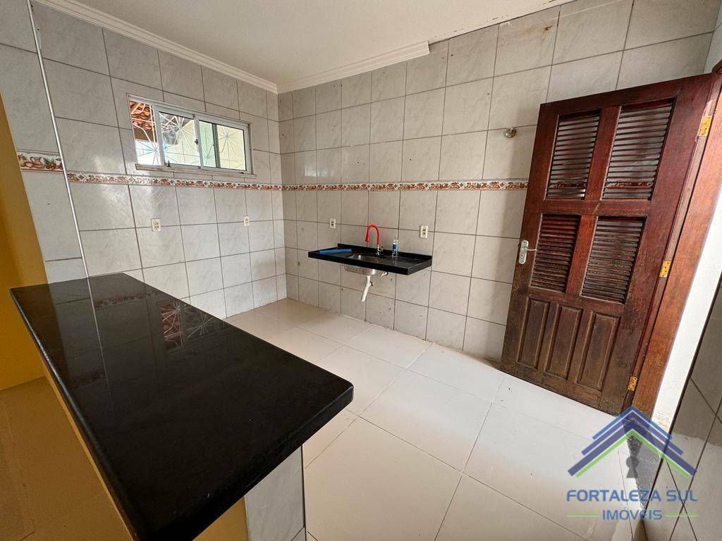 Casa à venda com 3 quartos, 88m² - Foto 9