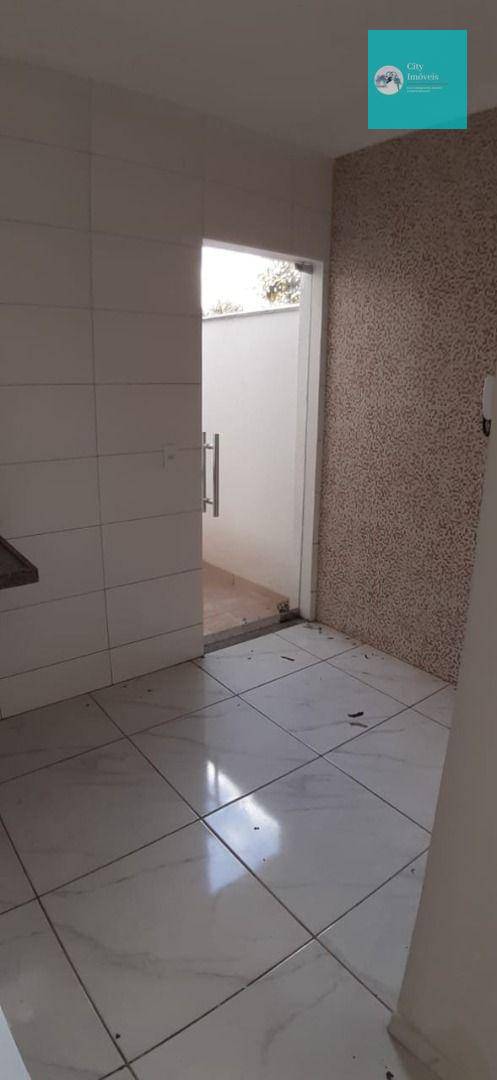 Casa à venda com 2 quartos, 64M2 - Foto 10