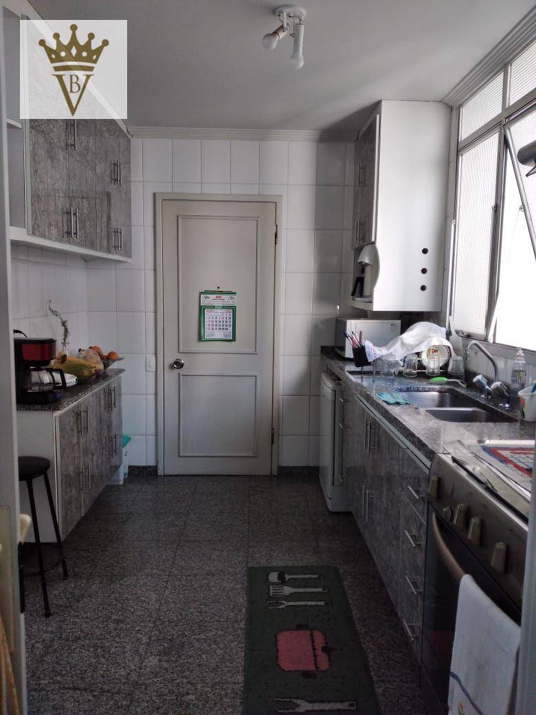 Apartamento à venda com 3 quartos, 140m² - Foto 15