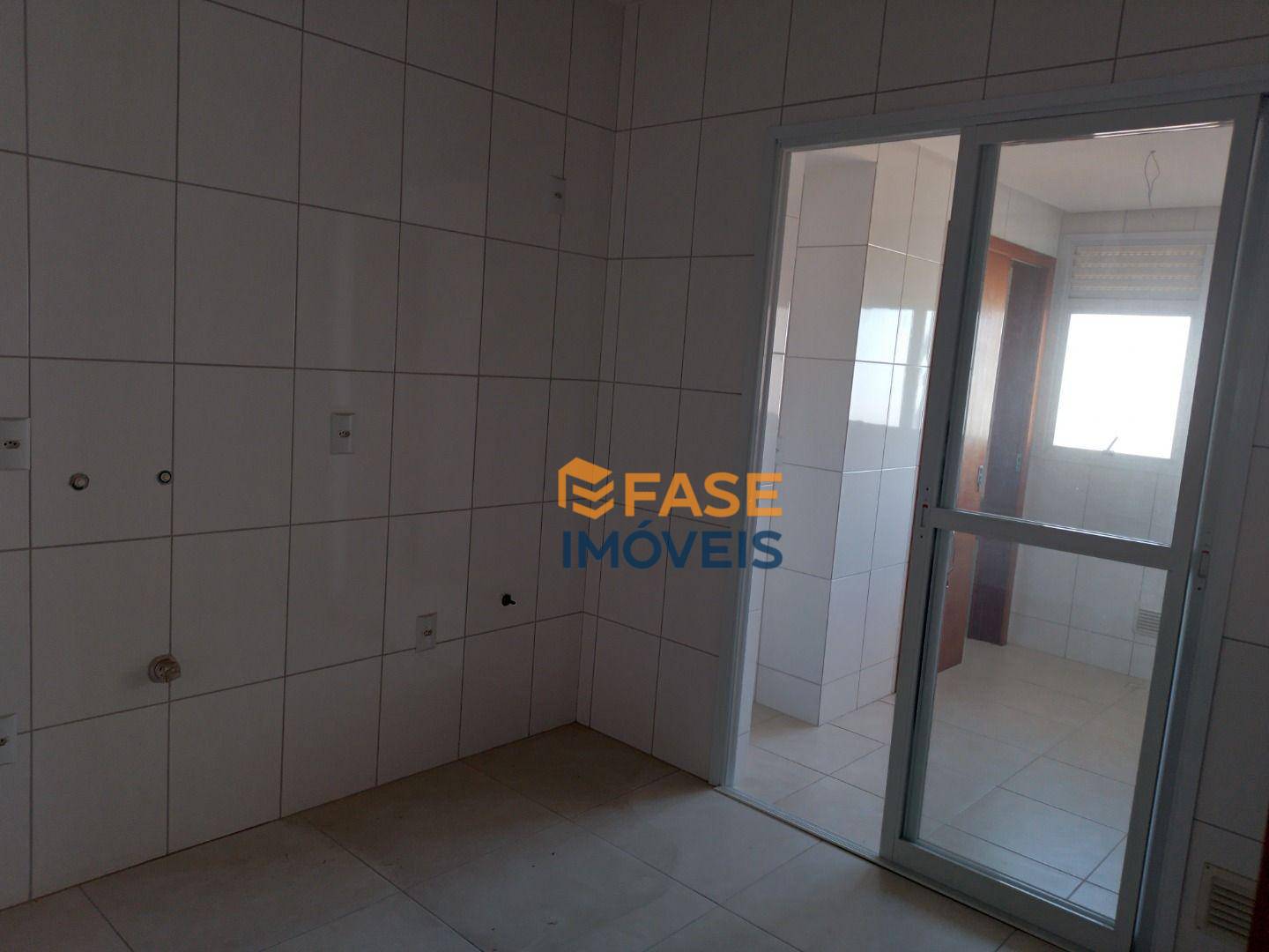 Apartamento à venda com 3 quartos, 121m² - Foto 19