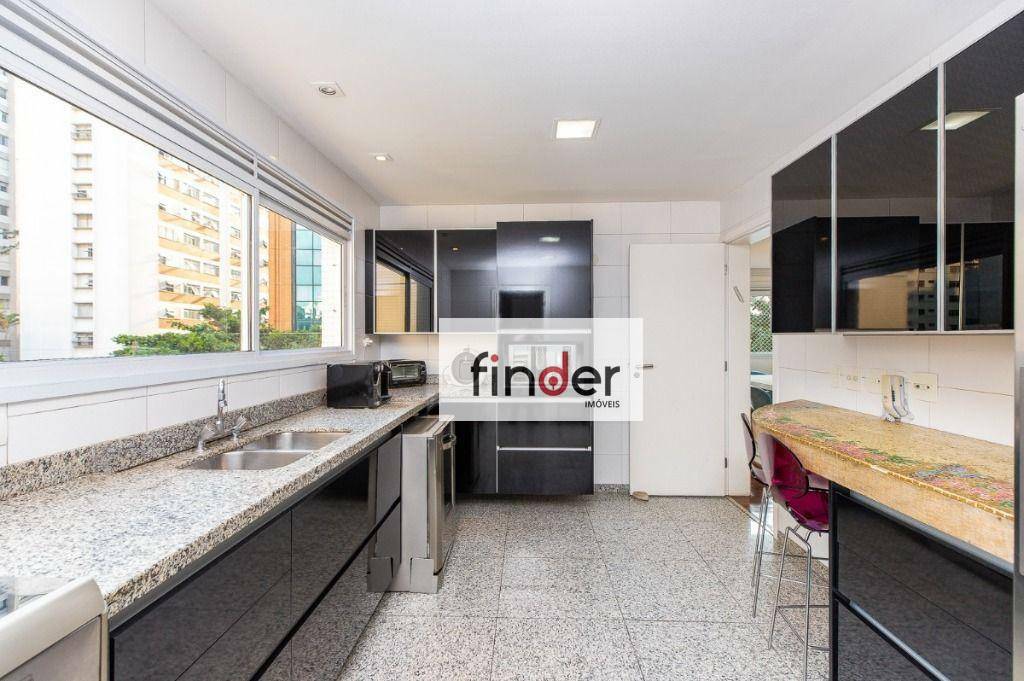 Apartamento à venda com 4 quartos, 267m² - Foto 17