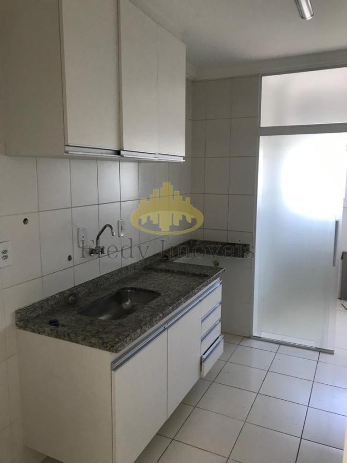 Apartamento à venda com 2 quartos, 62m² - Foto 17