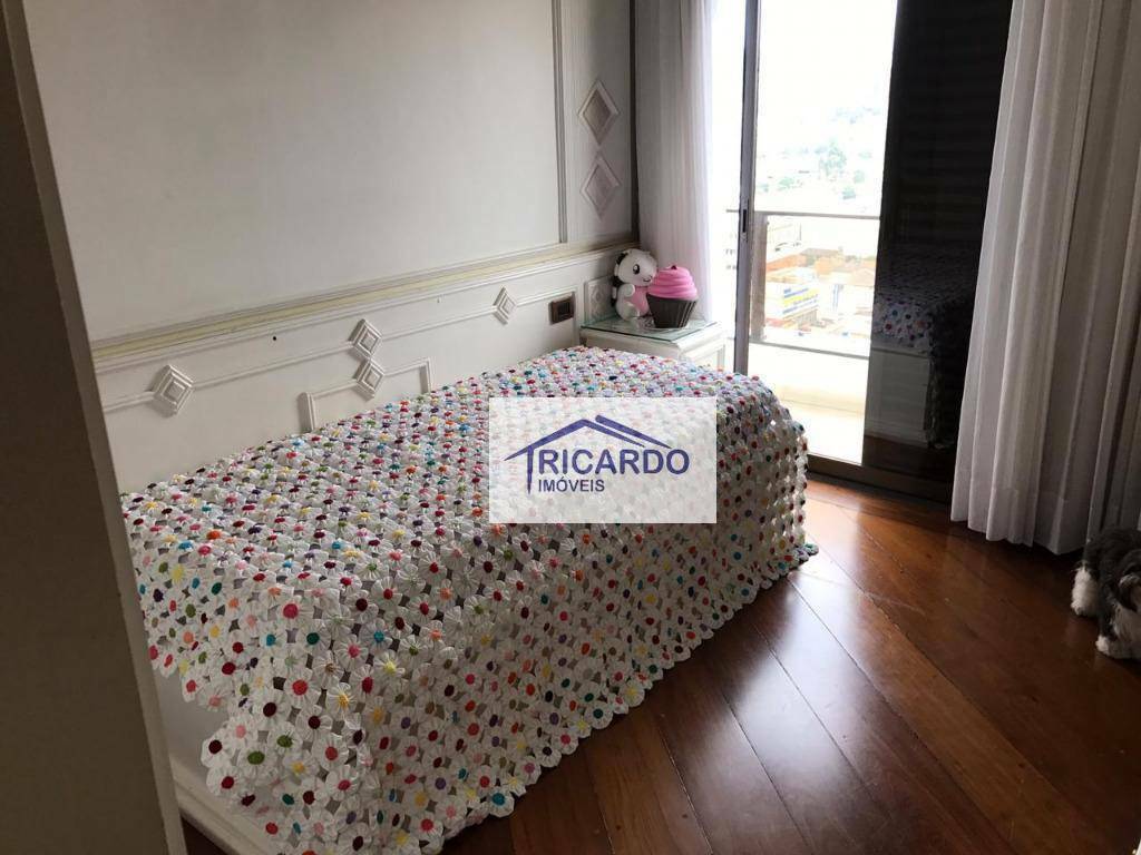 Apartamento à venda com 4 quartos, 233m² - Foto 21