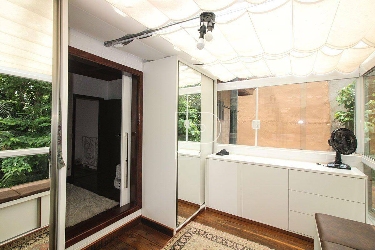 Casa de Condomínio à venda com 4 quartos, 223m² - Foto 29