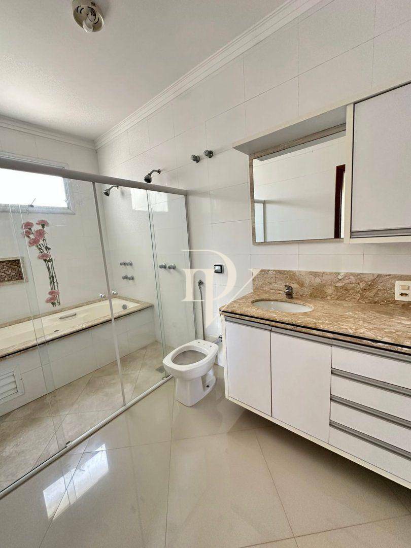 Sobrado à venda e aluguel com 3 quartos, 314m² - Foto 19