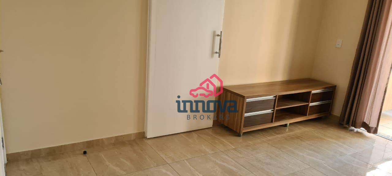 Apartamento à venda com 2 quartos, 72m² - Foto 3