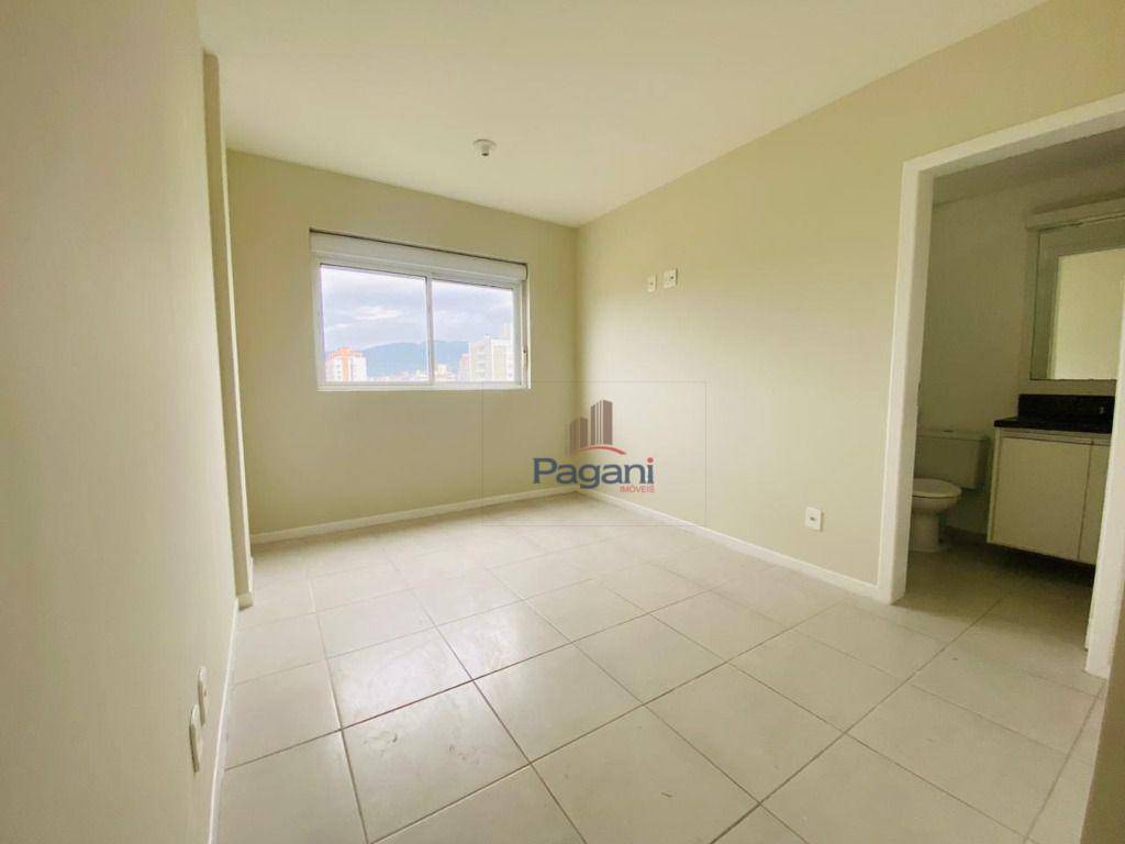 Apartamento à venda com 2 quartos, 64m² - Foto 8