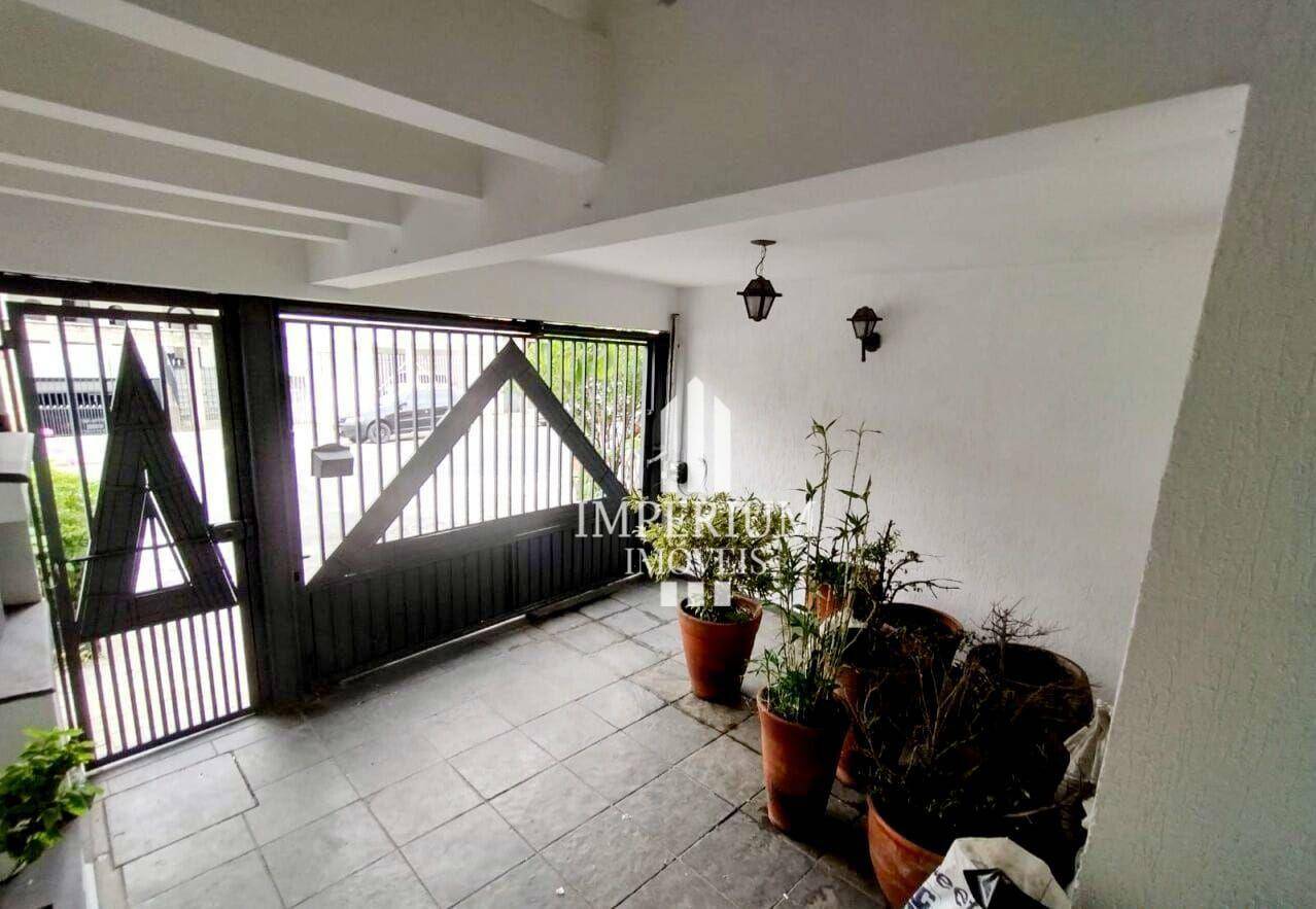 Sobrado à venda e aluguel com 3 quartos, 180m² - Foto 4