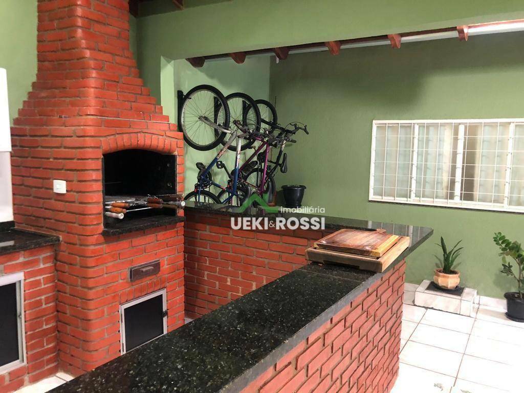 Casa à venda com 3 quartos, 97m² - Foto 12