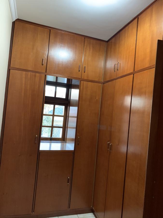 Casa de Condomínio para alugar com 3 quartos, 249m² - Foto 31