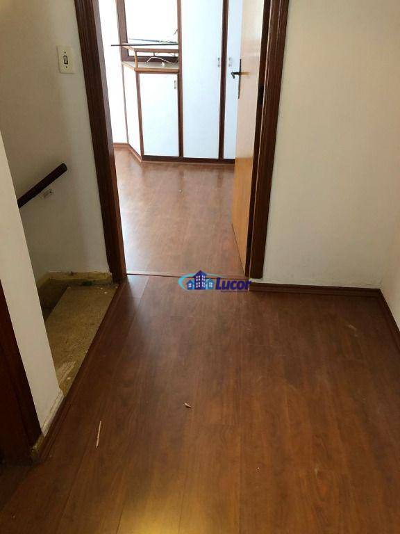 Sobrado à venda com 2 quartos, 220m² - Foto 10