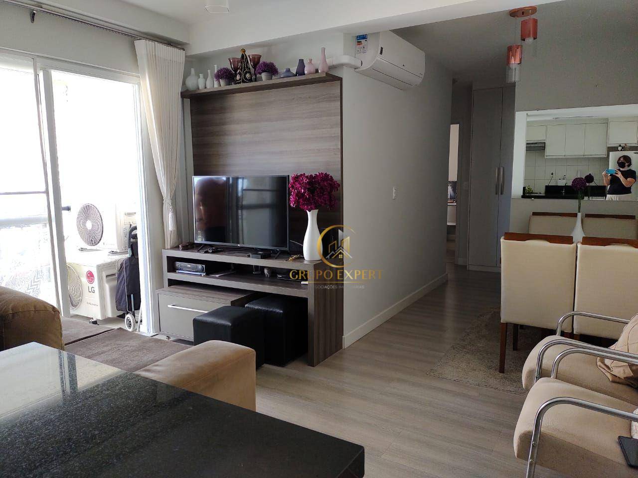 Apartamento à venda com 2 quartos, 66m² - Foto 1