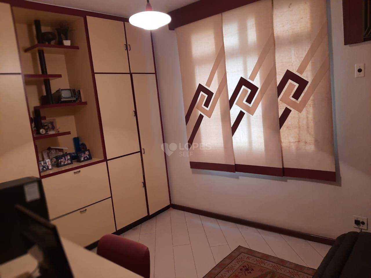 Apartamento à venda com 3 quartos, 94m² - Foto 4