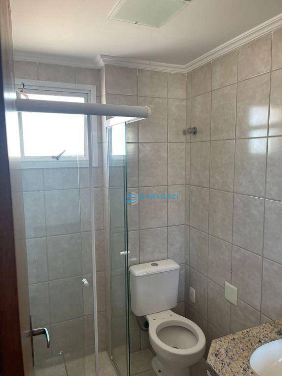 Apartamento à venda com 2 quartos, 70m² - Foto 9