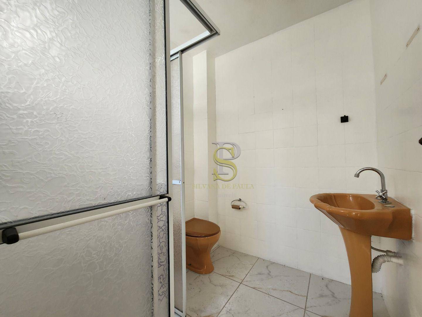 Casa à venda com 3 quartos, 250m² - Foto 8