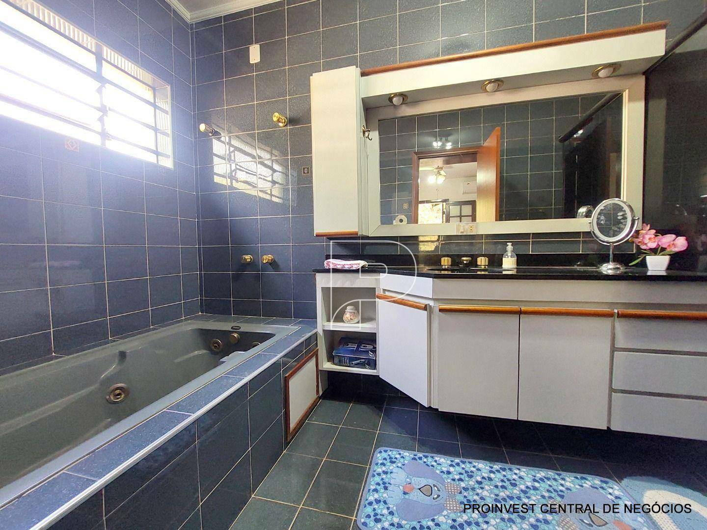 Casa de Condomínio à venda com 4 quartos, 530m² - Foto 30