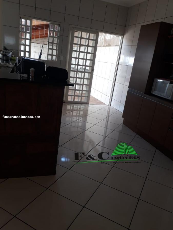 Sobrado à venda com 4 quartos, 250m² - Foto 7