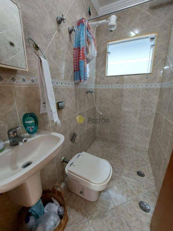 Casa de Condomínio à venda com 5 quartos, 452m² - Foto 19