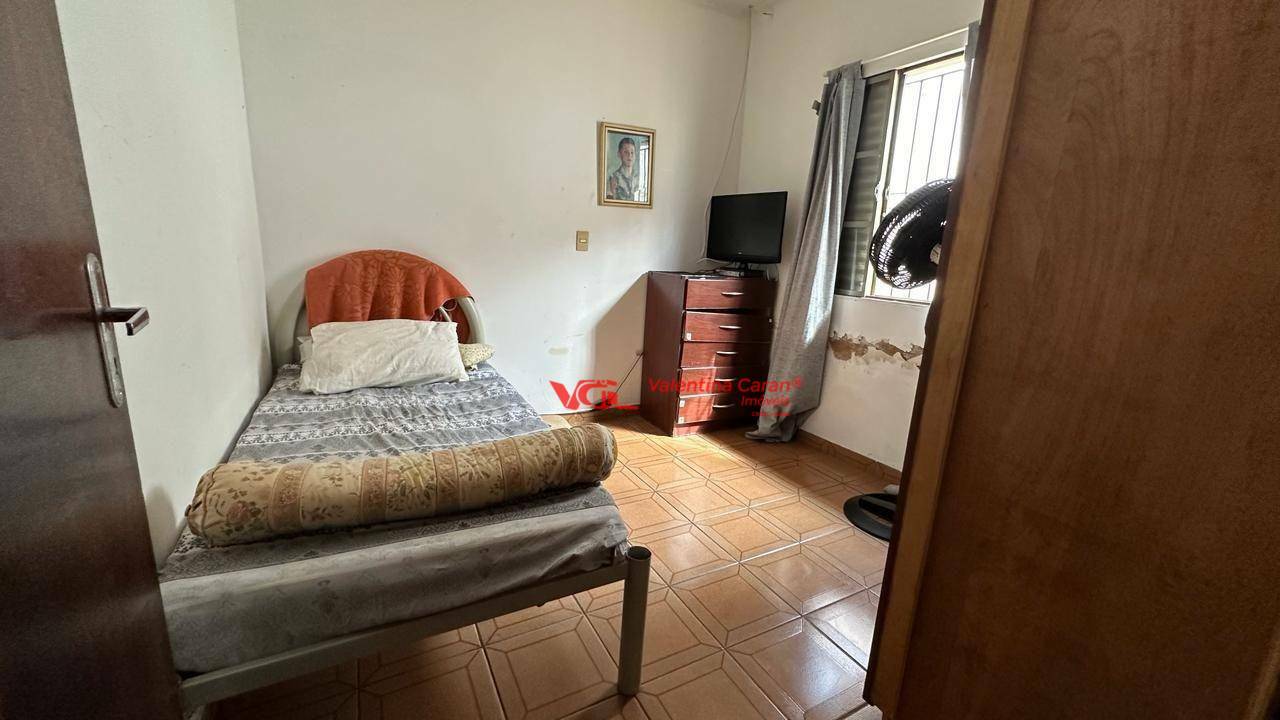 Casa à venda com 4 quartos, 220m² - Foto 9