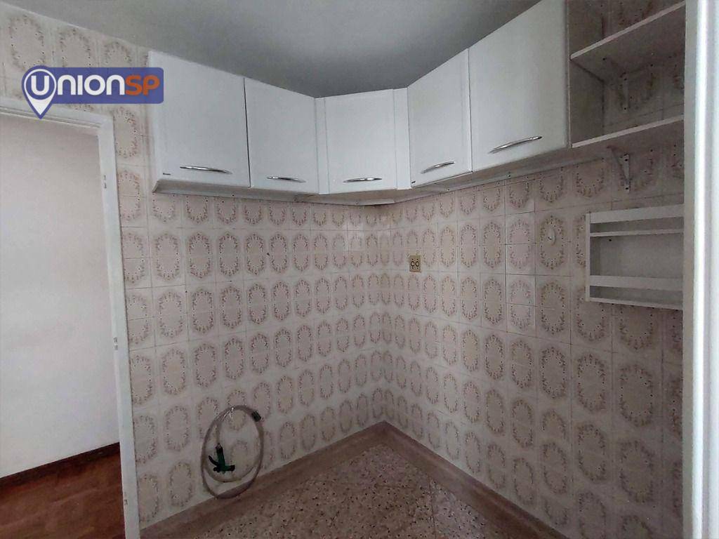 Apartamento à venda com 2 quartos, 58m² - Foto 4