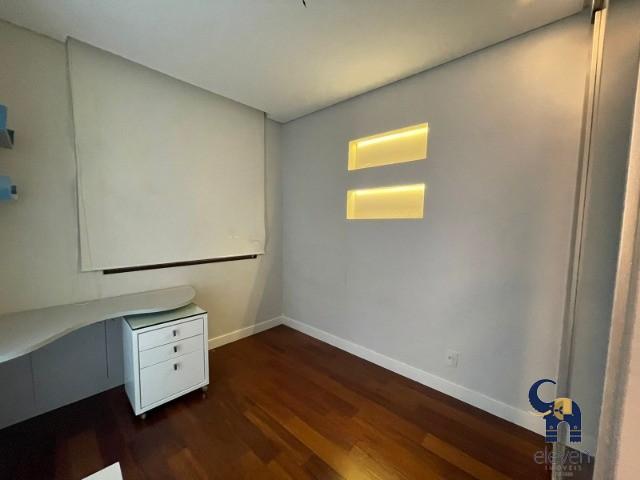 Apartamento à venda com 4 quartos, 147m² - Foto 14