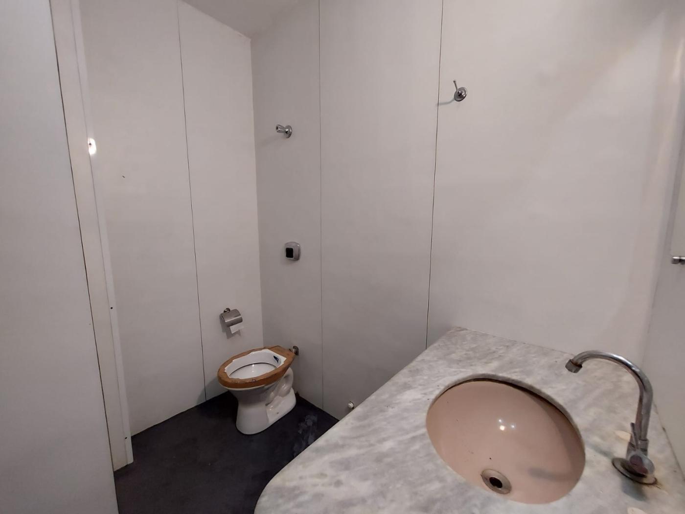 Apartamento para alugar com 2 quartos, 100m² - Foto 15