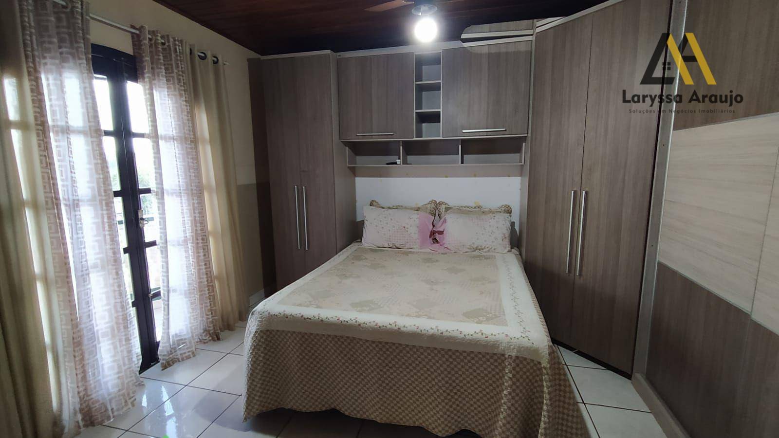 Casa à venda com 3 quartos, 218m² - Foto 30