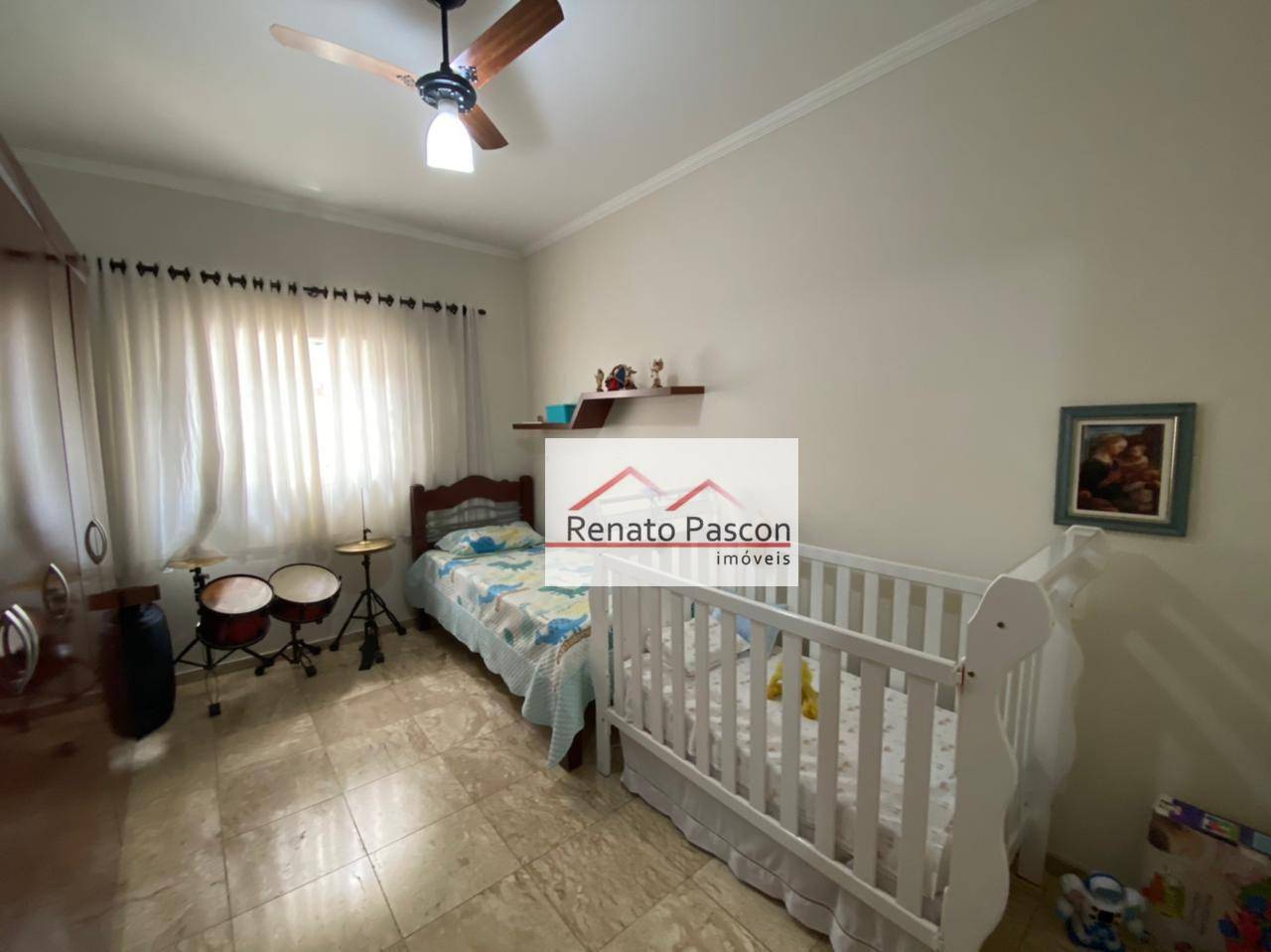 Casa à venda com 3 quartos, 200m² - Foto 14