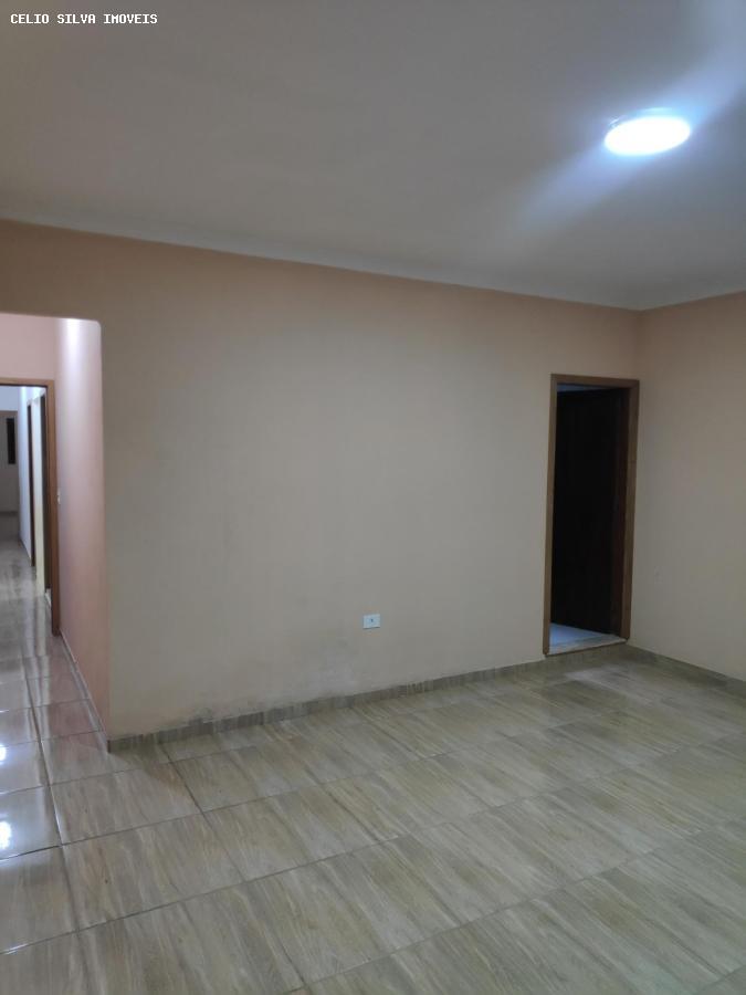 Casa à venda com 3 quartos, 250m² - Foto 9