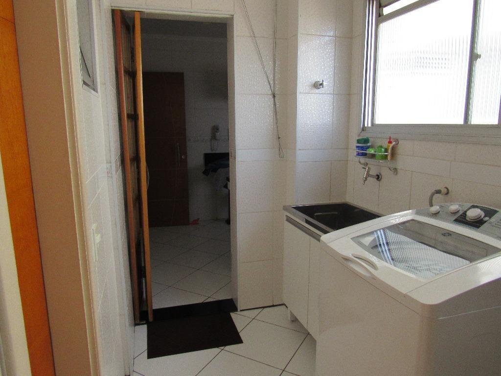 Apartamento à venda com 3 quartos, 107m² - Foto 31