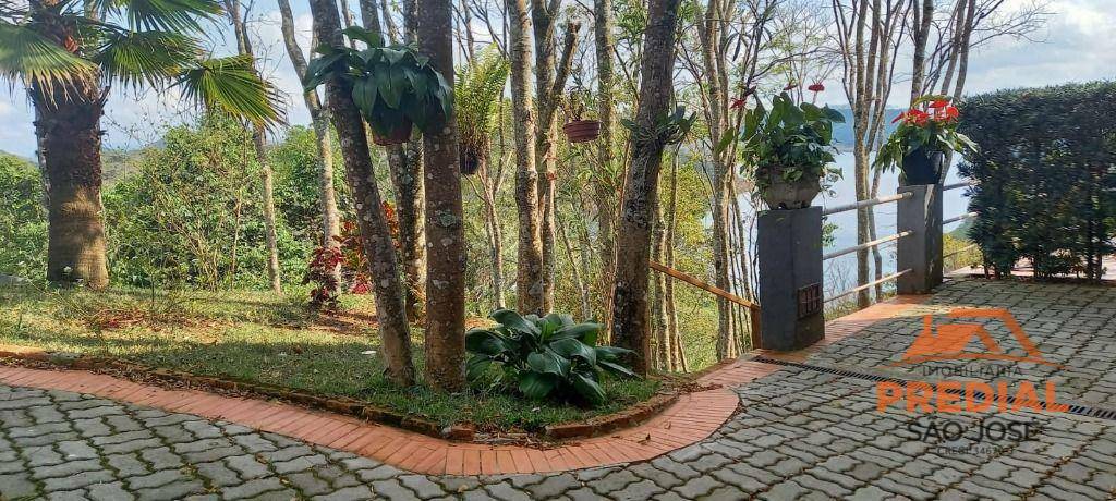 Chácara à venda com 4 quartos, 310m² - Foto 1