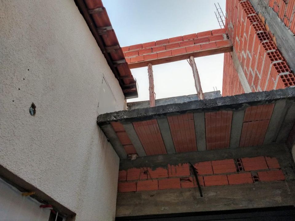 Casa à venda com 1 quarto, 160m² - Foto 4