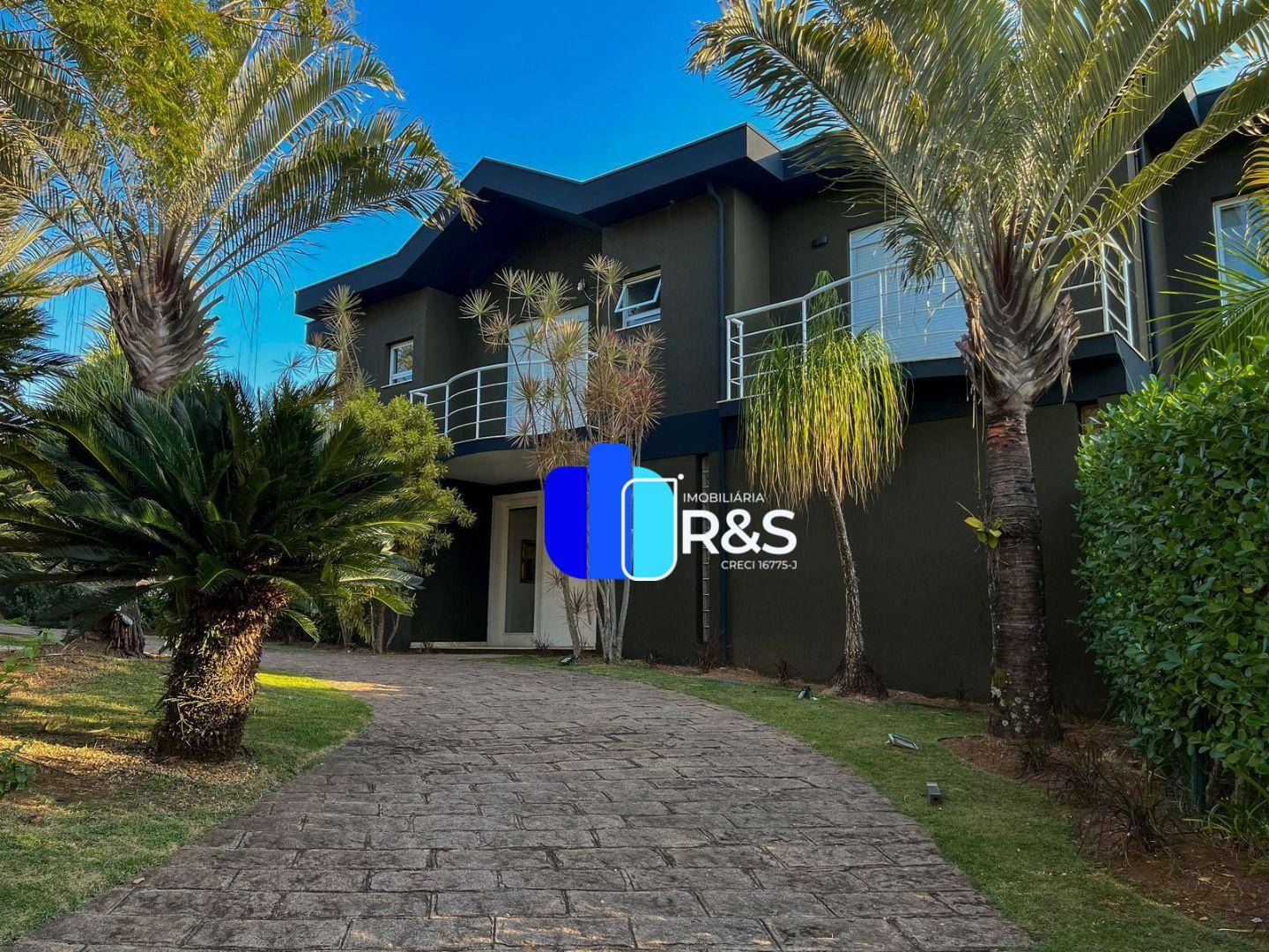 Casa de Condomínio à venda e aluguel com 5 quartos, 830m² - Foto 1