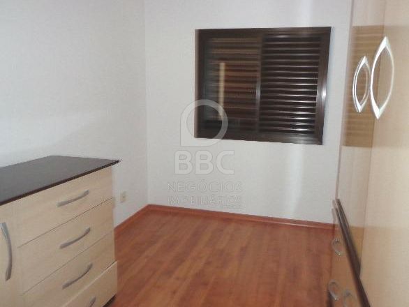 Apartamento à venda com 2 quartos, 64m² - Foto 11