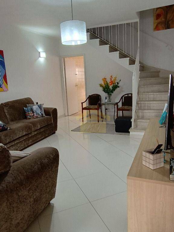 Sobrado à venda com 2 quartos, 110m² - Foto 3