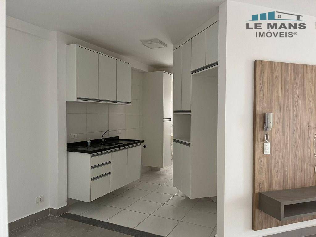 Apartamento à venda e aluguel com 2 quartos, 66m² - Foto 2